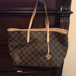Michael Kors purse